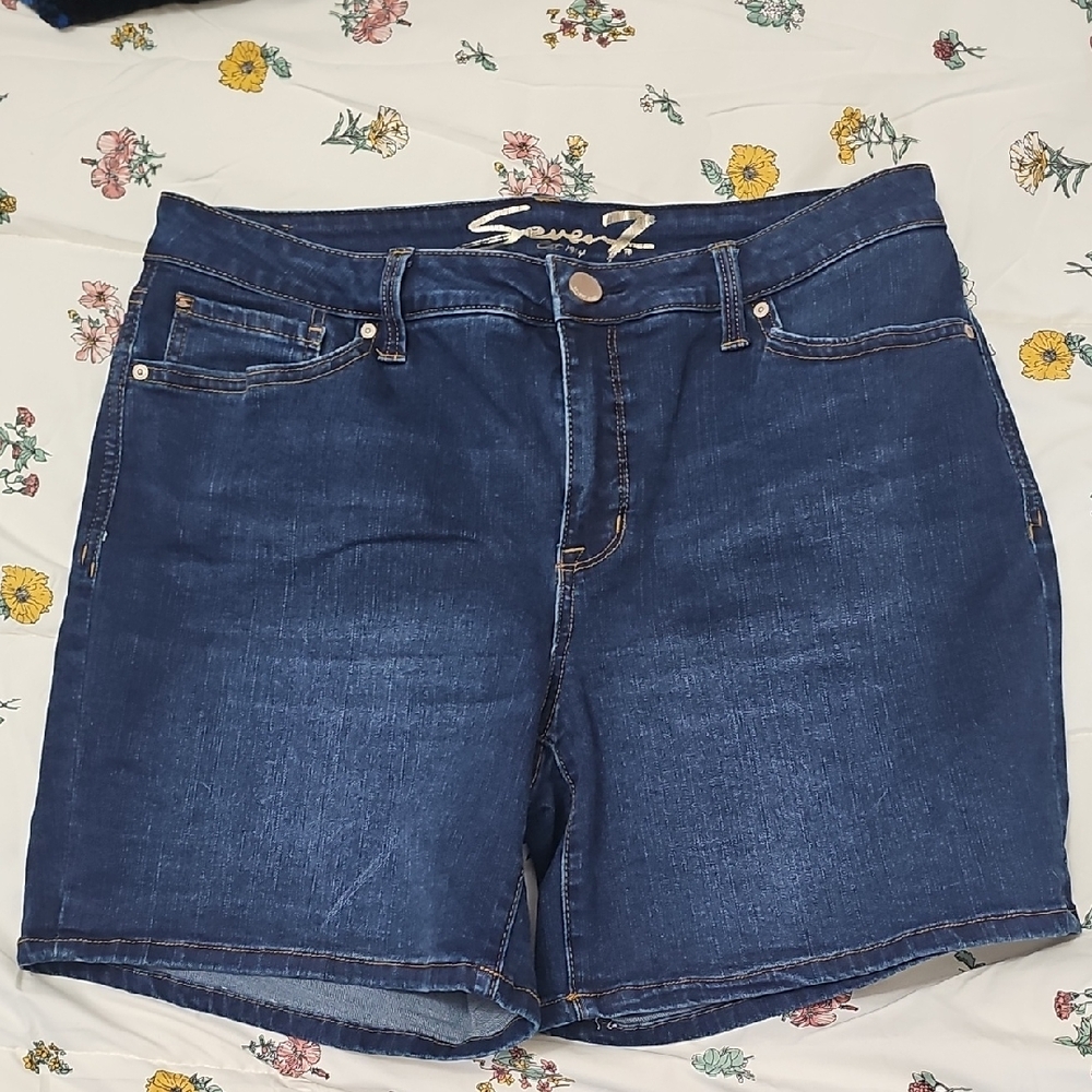 Brand Seven Weekend Shorts Size 14